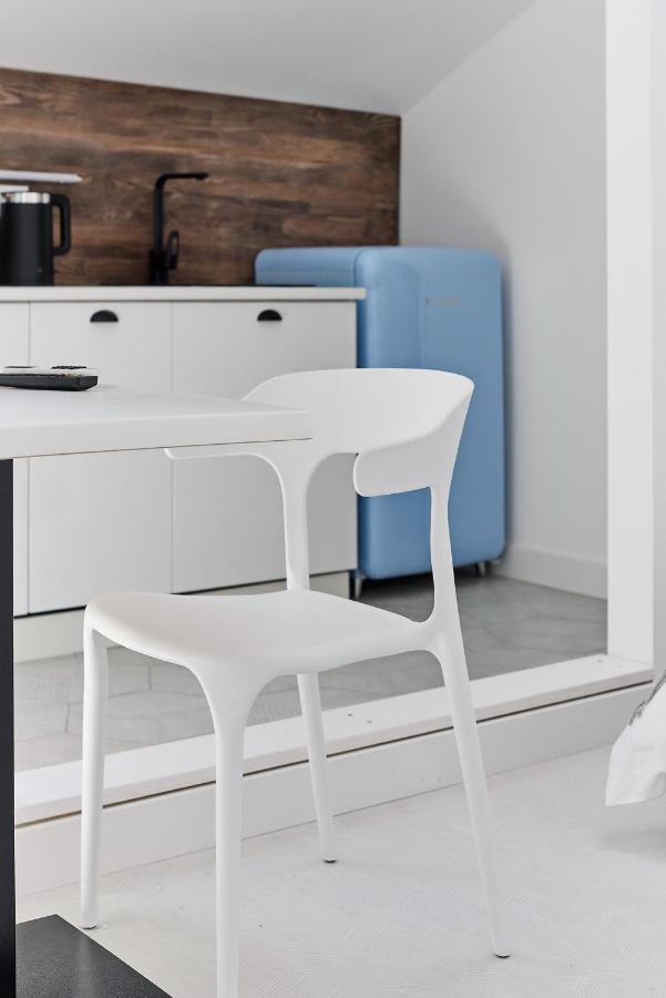 White Door Apartments Mansard Heart Of Odessa 2 מראה חיצוני תמונה